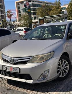 تۆیۆتا کامری